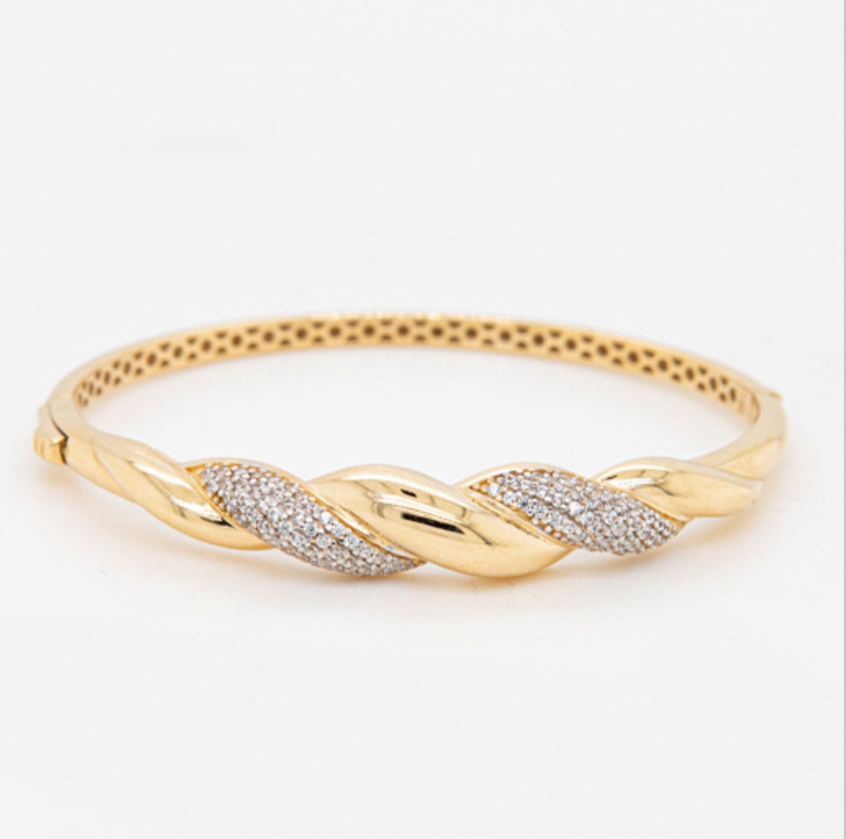 14k Gold Bangle 7.5in