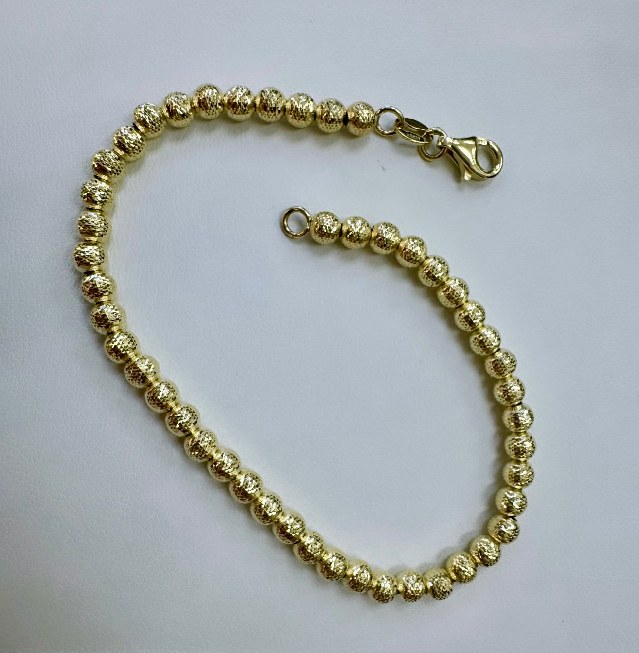 14k Ball Bracelet Size 7.5in