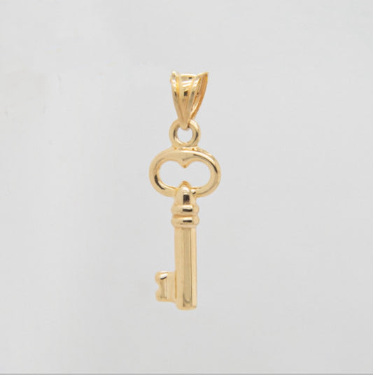 14k Gold Key Pendant